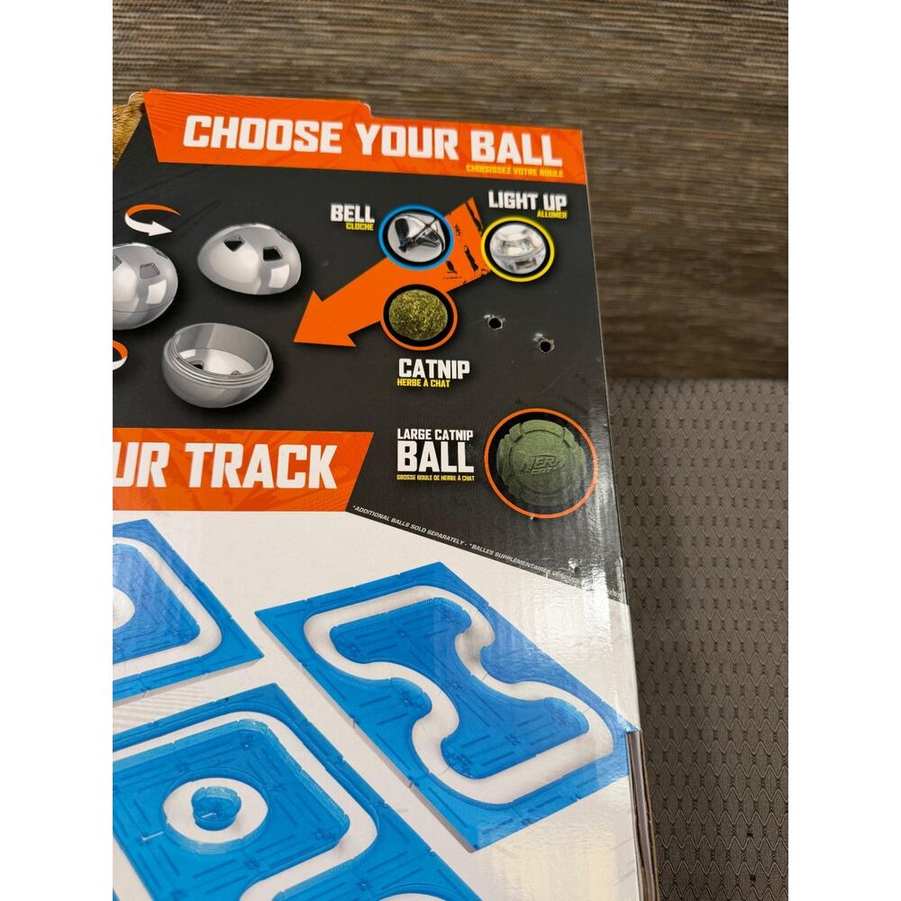 NERF Cat Customizable Modular Cat Track And LED Ball Combo NEW - Picture 5 of 6